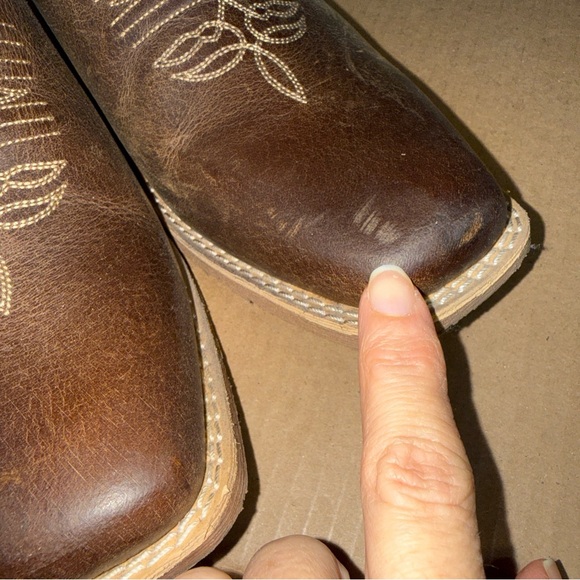 Justin Boots Brown Heeled Boots - Picture 9 of 11